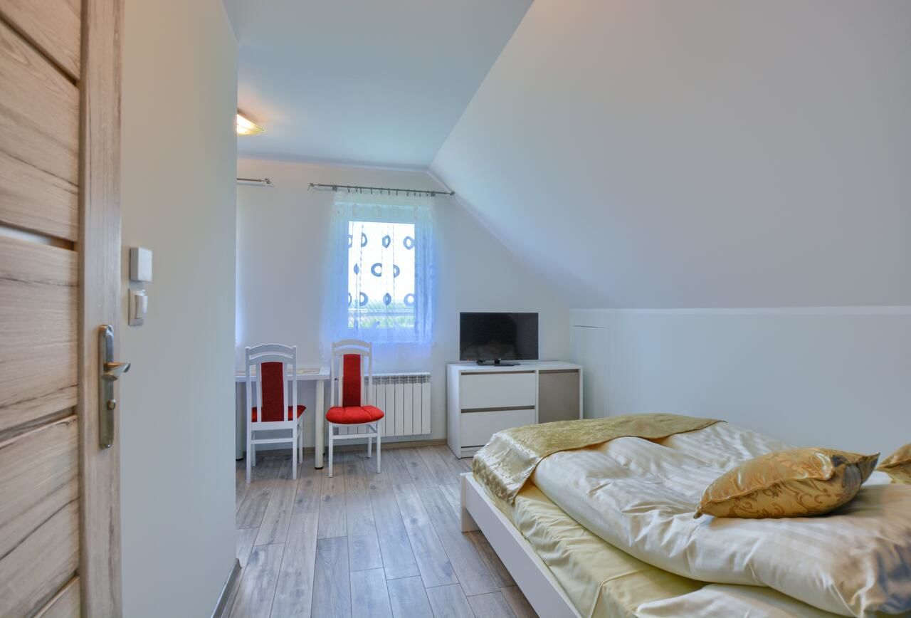 Комплексы для отдыха с коттеджами/бунгало Jaworina- Apartamenty, Domki i Pokoje Солина-13