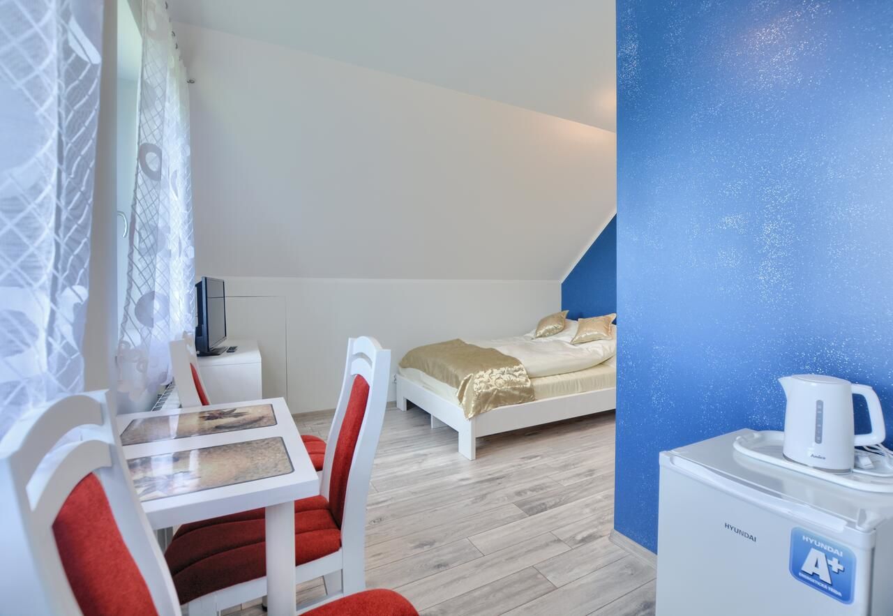 Комплексы для отдыха с коттеджами/бунгало Jaworina- Apartamenty, Domki i Pokoje Солина-21