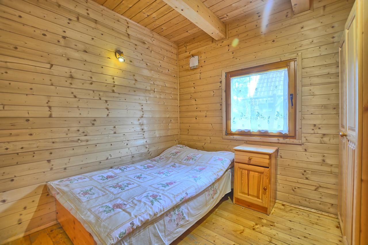 Комплексы для отдыха с коттеджами/бунгало Jaworina- Apartamenty, Domki i Pokoje Солина-28