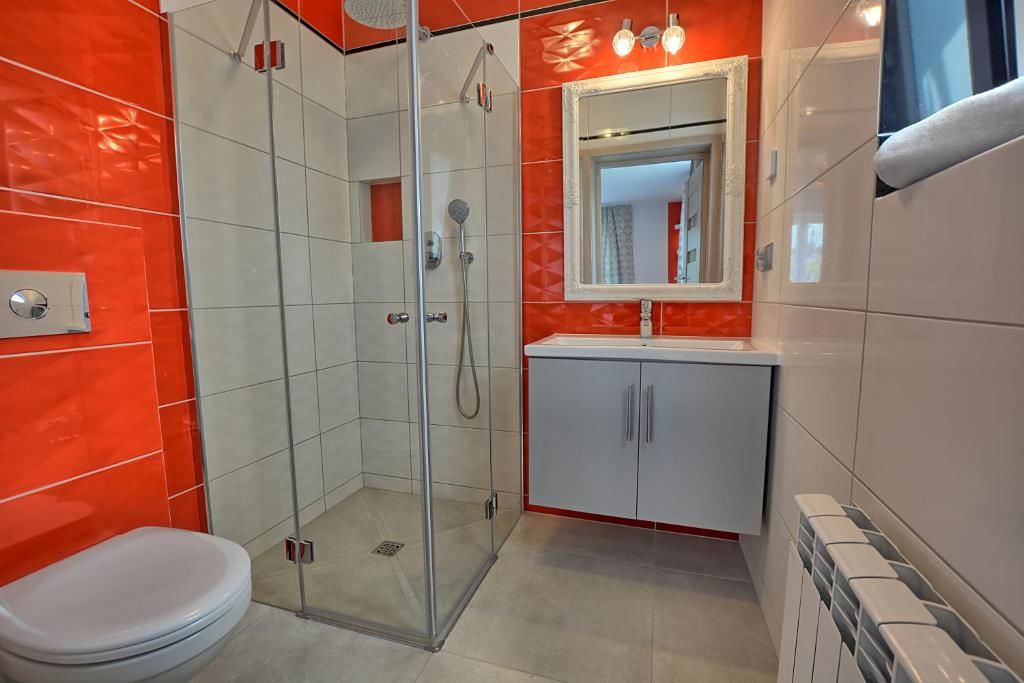 Комплексы для отдыха с коттеджами/бунгало Jaworina- Apartamenty, Domki i Pokoje Солина